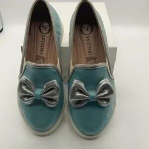 ONE35 SLIP-ON Shoes for Girls. Vegan Leather. Size 31 EU